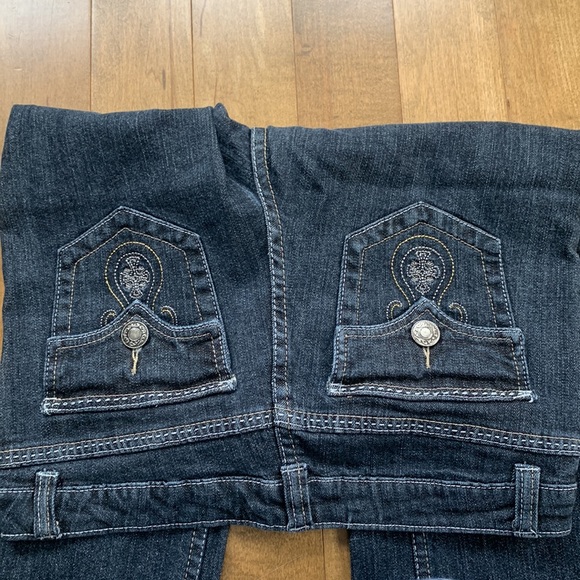 Mid-Rise Dark Blue Bootcut Jeans - Picture 5 of 5